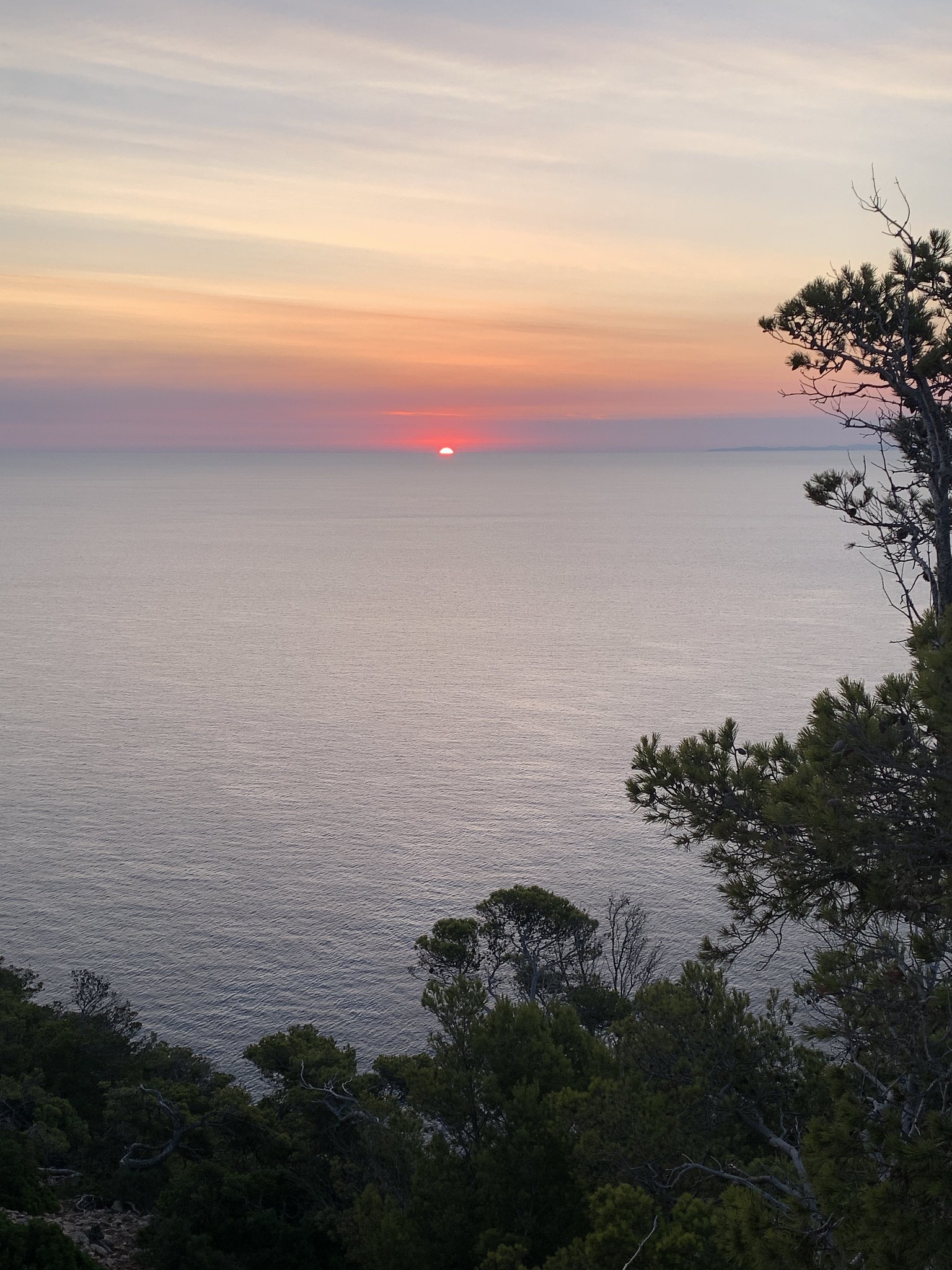 Sunrise in 7 parts